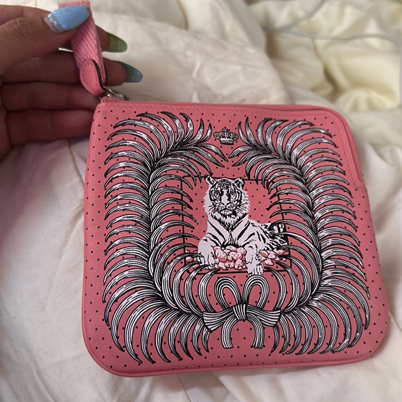 Hand-painted Hermes coin purse - Picture 5 of 8